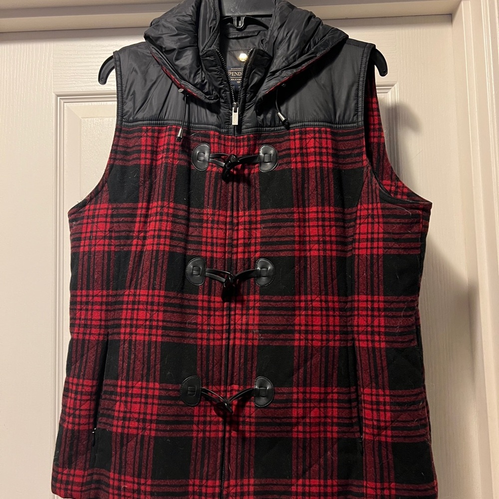Pendleton Black and Red Plaid Hooded Vest